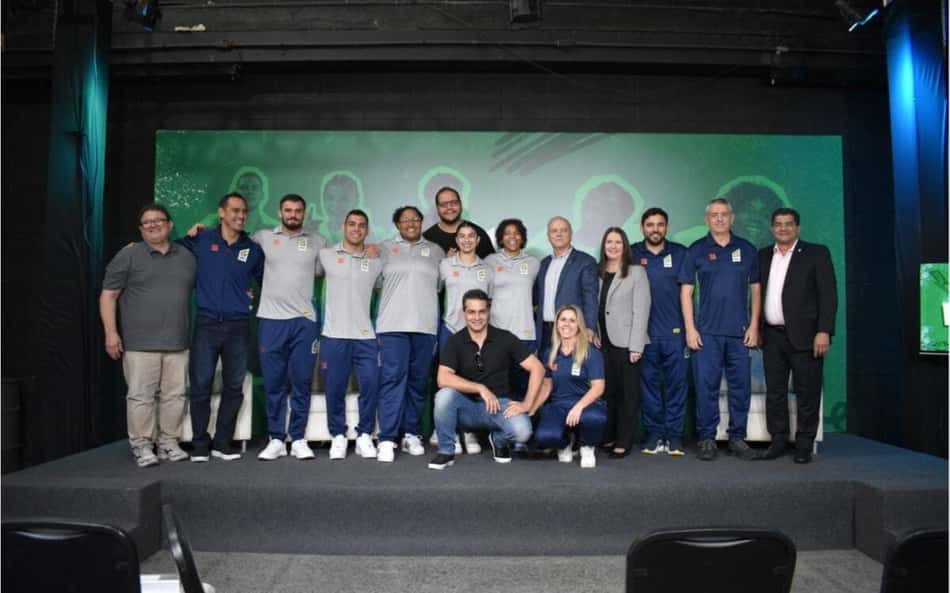 Atletas da seleção feminina e masculina se reuniram em evento da CBJ