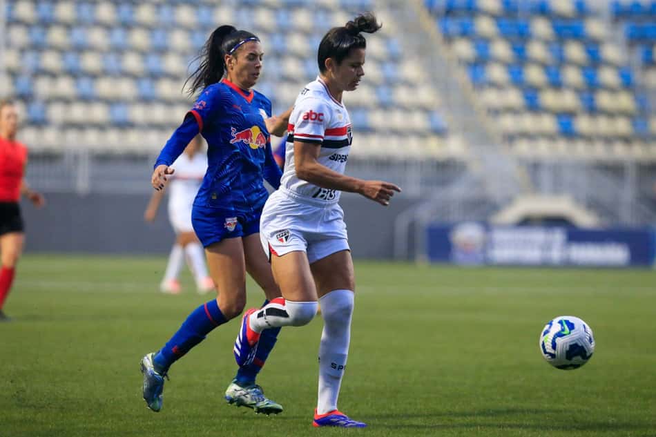 Mesmo jogando fora de casa, São Paulo foi superior no Brasileirão feminino. (Foto: Fernando Roberto/Red Bull Bragantino.)