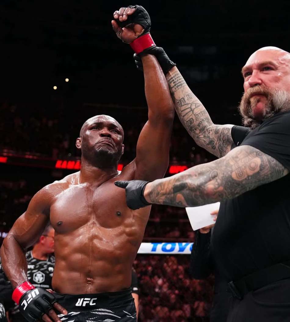 Kamaru Usman vem de vitória no UFC (Foto: Divulgação/UFC)
