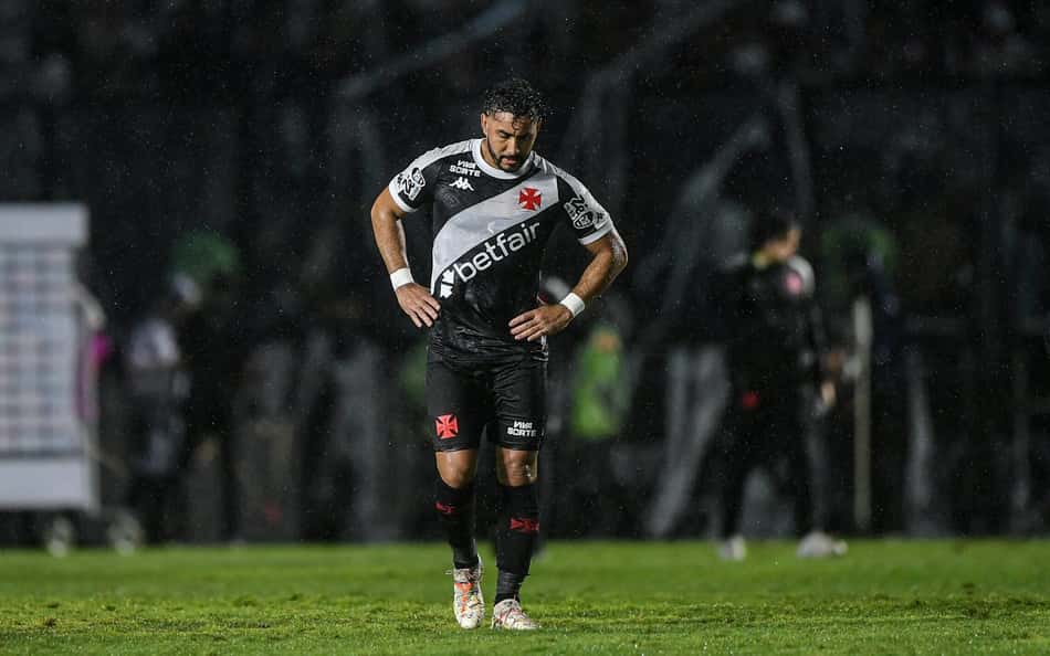 Au revoir! Vasco prepara rescisão com Payet, que não joga mais pelo clube