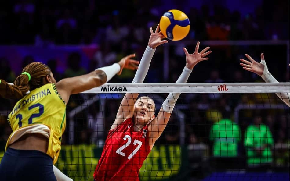 Ana Cristina analisa vitória do Brasil sobre os EUA na VNL: 'Estamos crescendo'