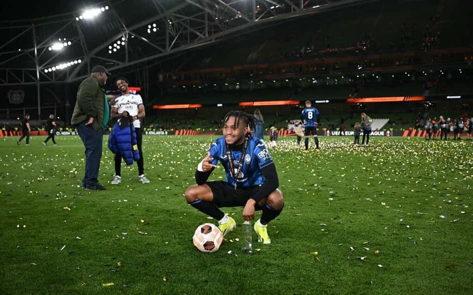 Inter de Milão mira atacante indicado à última Bola de Ouro; veja