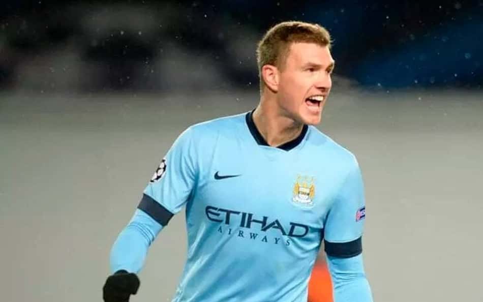 Ex-artilheiro do City, Dzeko é anunciado por clube italiano