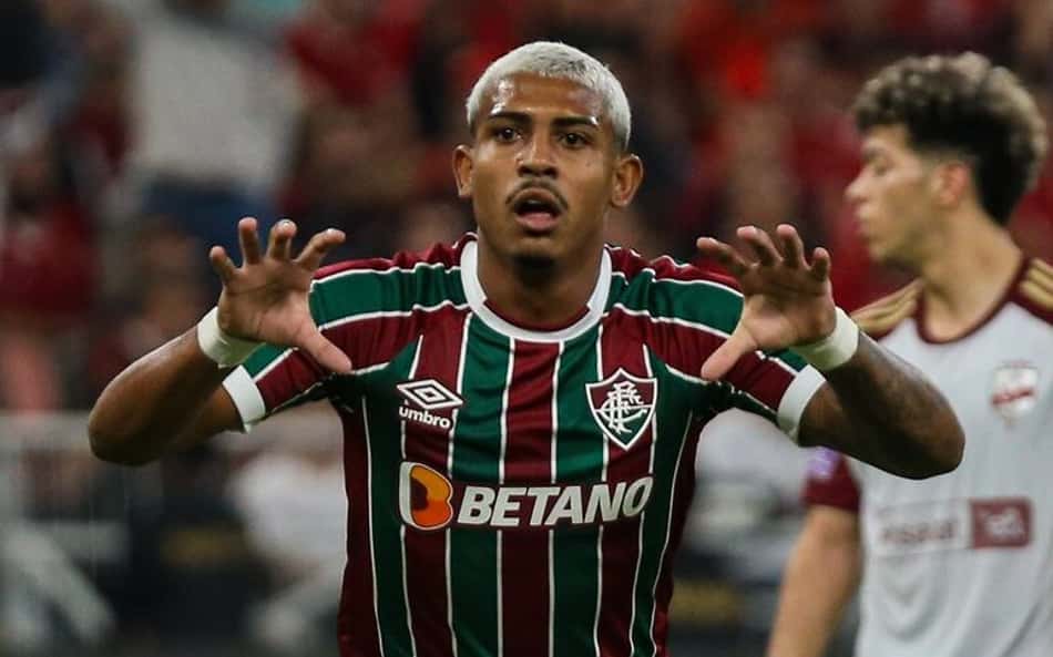 Fluminense oficializa retorno de John Kennedy