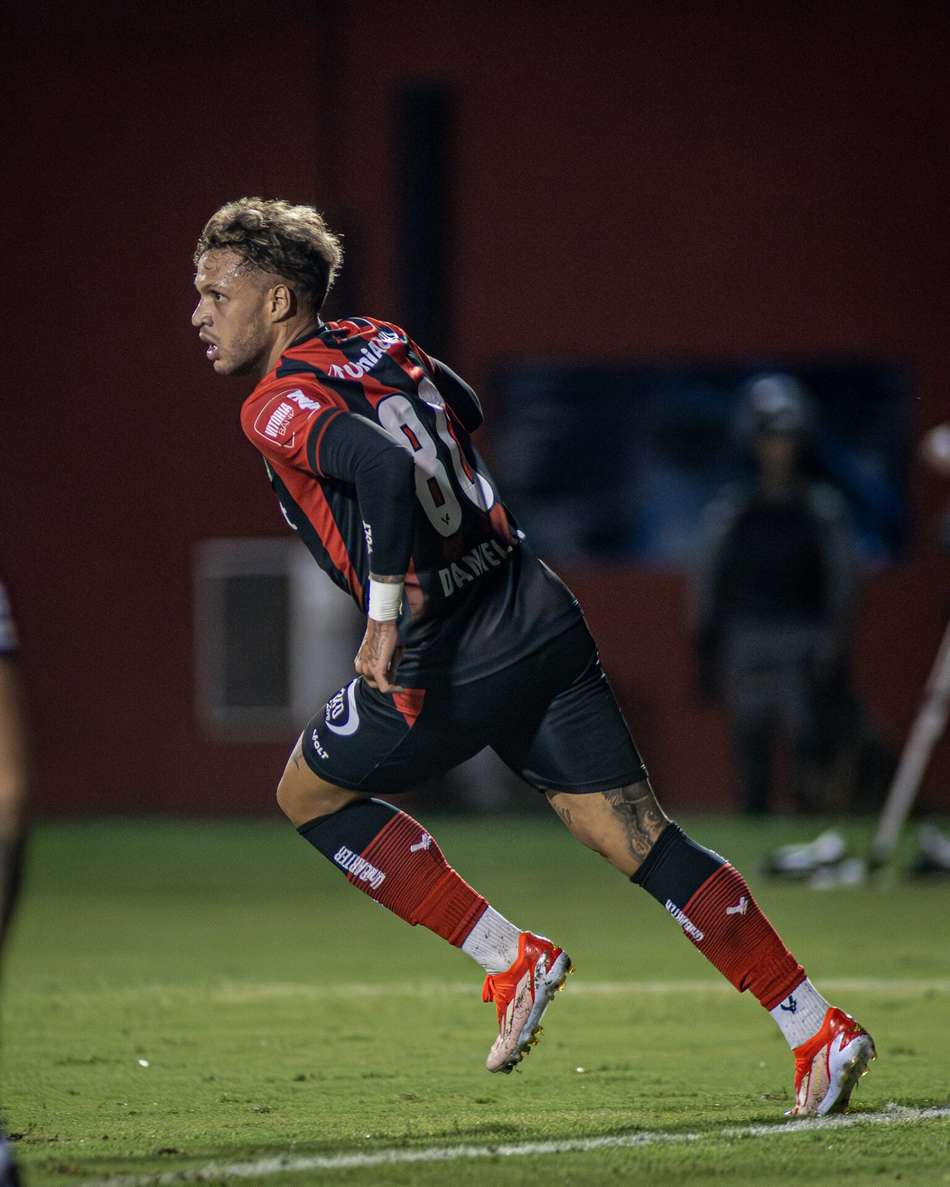 Daniel Jr. comemora gol contra o Botafogo, pela Copa do Brasil (Foto: Victor Ferreira / EC Vitória)