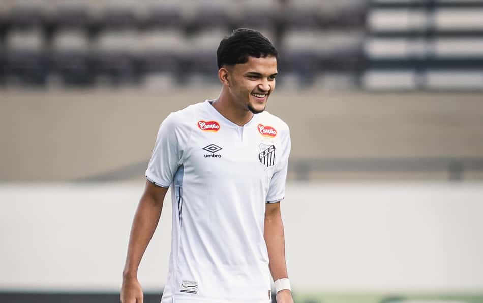 Mateus Xavier, atacante de 18 anos (Foto: Bruno Vaz/Santos FC)