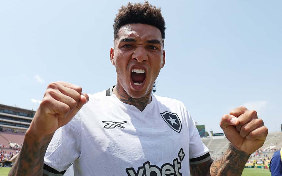 Botafogo se despede de Igor Jesus: 'Um dos maiores atacantes da nossa história'
