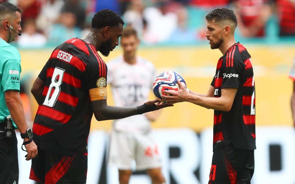 Sem Gerson e Pulgar, volantes devem ganhar protagonismo no Flamengo