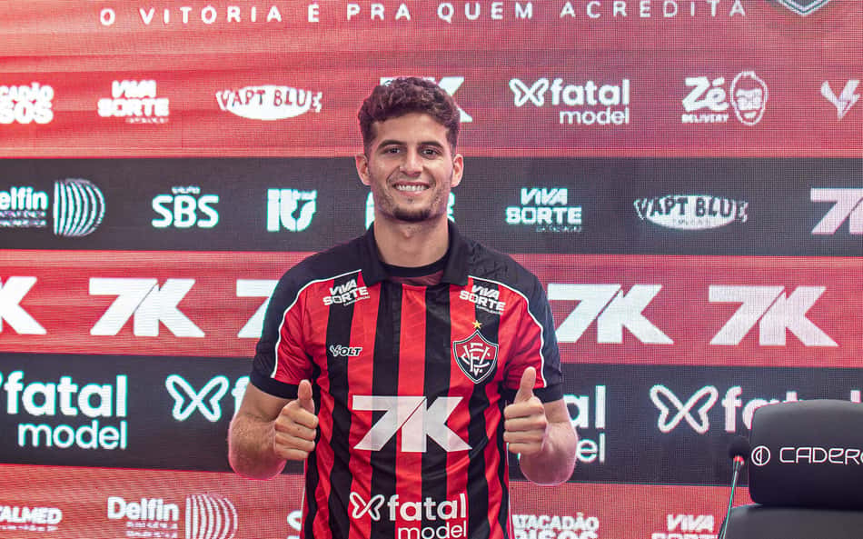 Vitória contrata primeiro atleta europeu desde 2018; veja lista