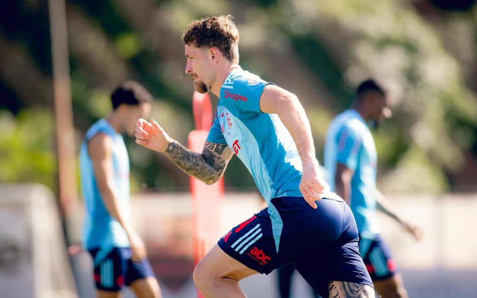 Léo Pereira destaca a preparação do Flamengo para a sequência da temporada