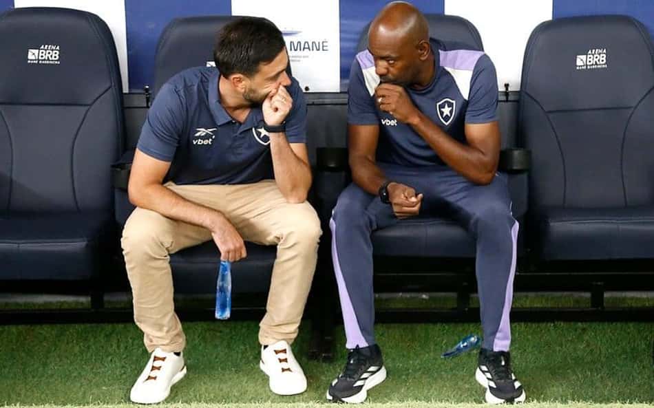 Caçapa brinca sobre Davide Ancelotti como auxiliar do Botafogo: 'De luxo'