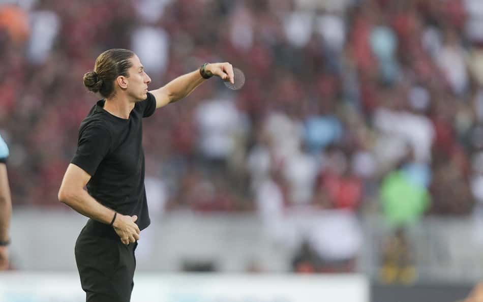 Filipe Luís abre o jogo sobre atitude de Pedro no Flamengo: 'Beirou o ridículo'