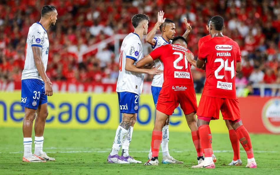 Com falha da defesa, Bahia perde para o América de Cali e cai na Sul-Americana