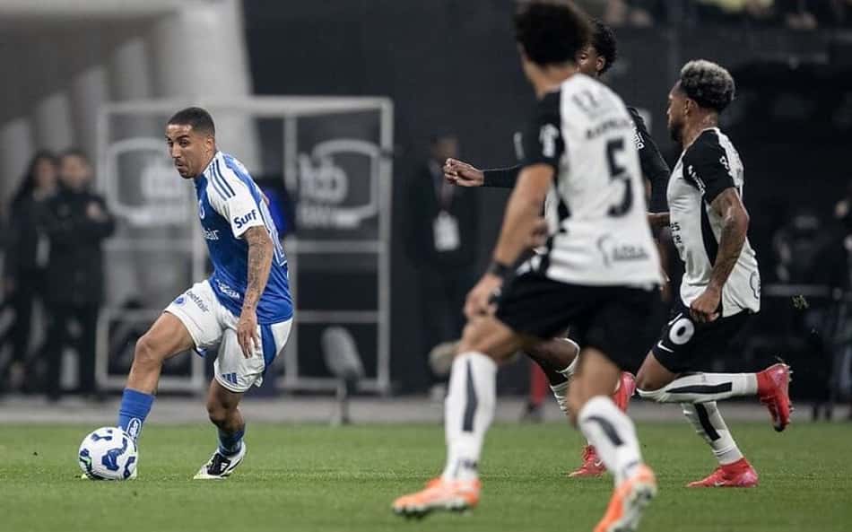 Volante Christian, do Cruzeiro (Foto: Marco Galvão/Cruzeiro)