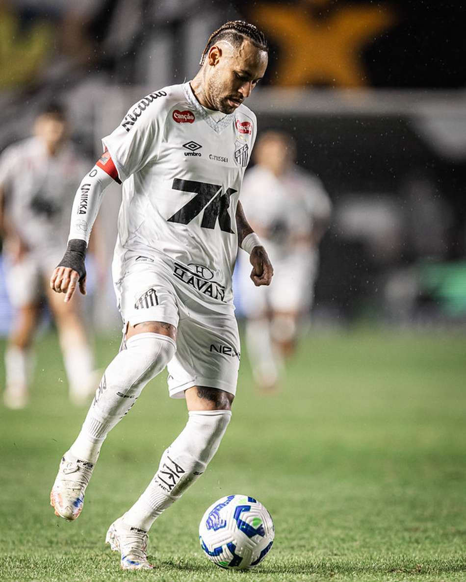 Neymar atuou em 17 partidas em 2025 pelo Santos. (Foto: Raul Baretta/ Santos FC)