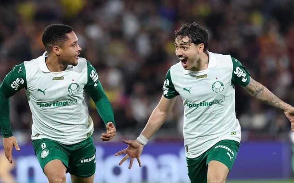 Vitor Roque e Mauricio, jogadores do Palmeiras