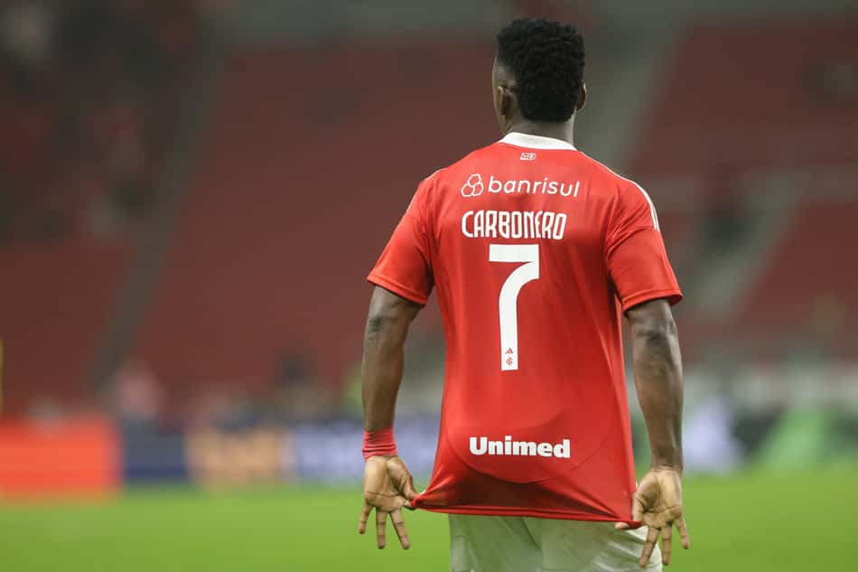 Carbonero comemora gol do Internacional