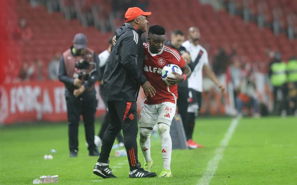 "Fica de positivo a reação", avalia técnico do Internacional após empate