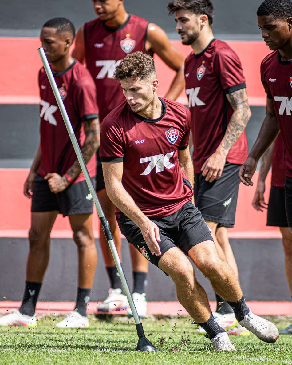 Rúben Rodrigues em treino do Vitória no Barradão (Foto: Victor Ferreira / EC Vitória)