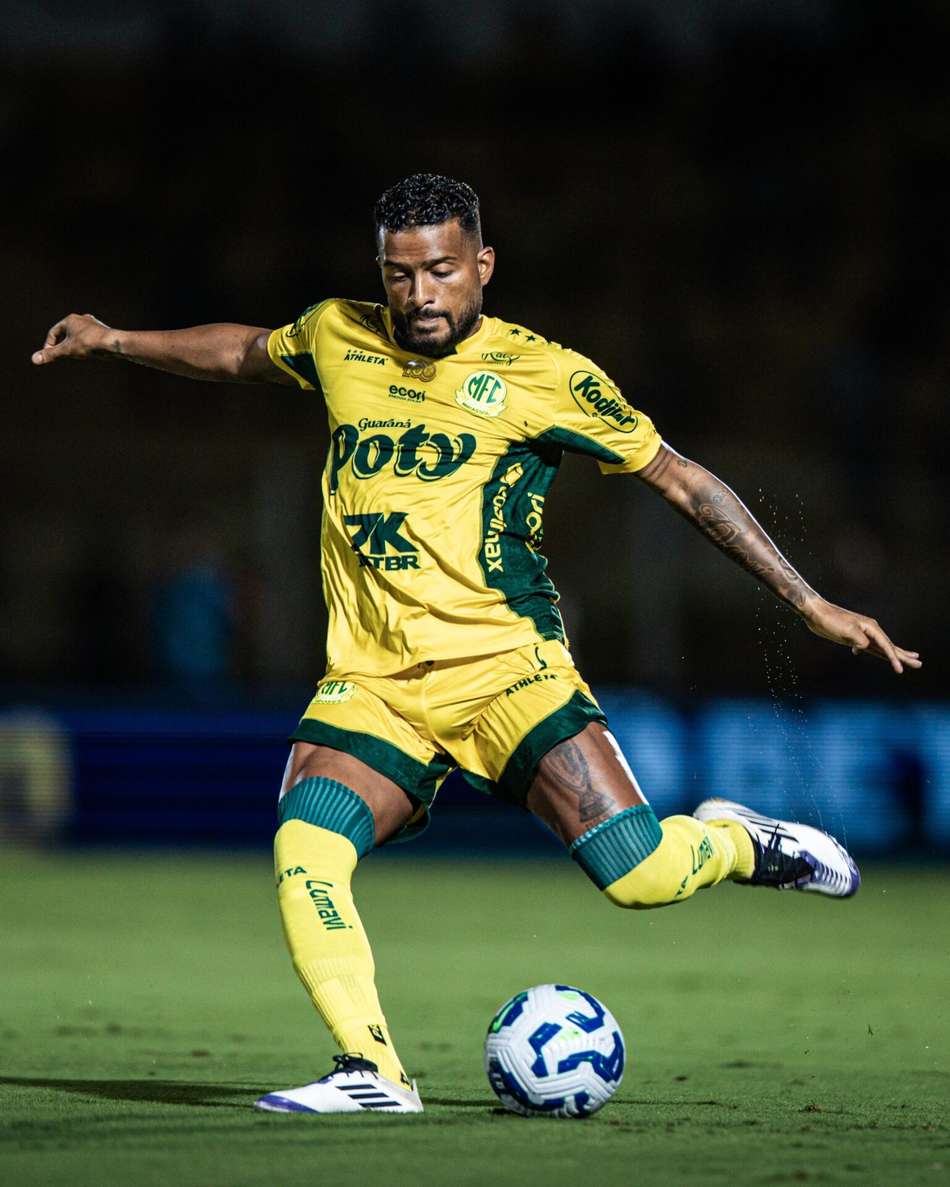 Reinaldo, lateral do Mirassol