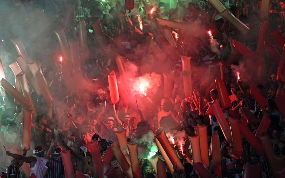 Torcida do Fluminense prepara 'AeroFlu' para receber equipe após Mundial