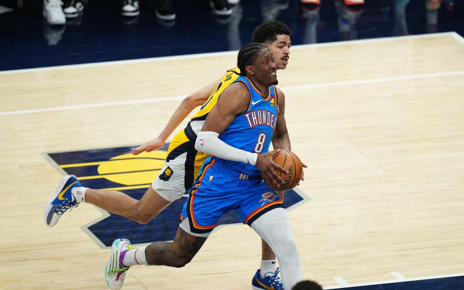 Por que o árbitro marca "caminhada" no basquete? Saiba quantos passos são permitidos