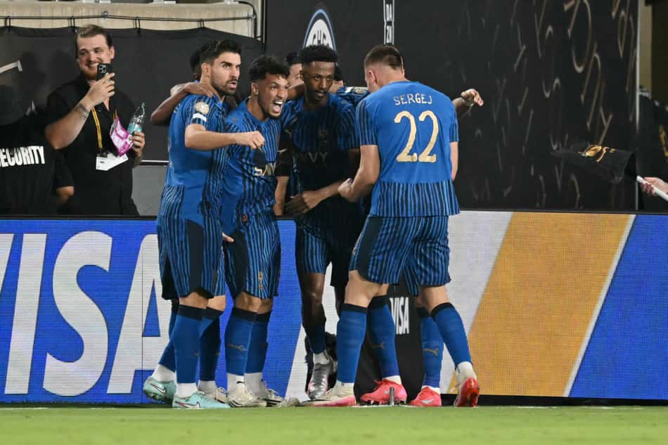 Jogadores do Al-Hilal comemoram gol contra o City no Mundial (Foto: PATRICIA DE MELO MOREIRA / AFP)