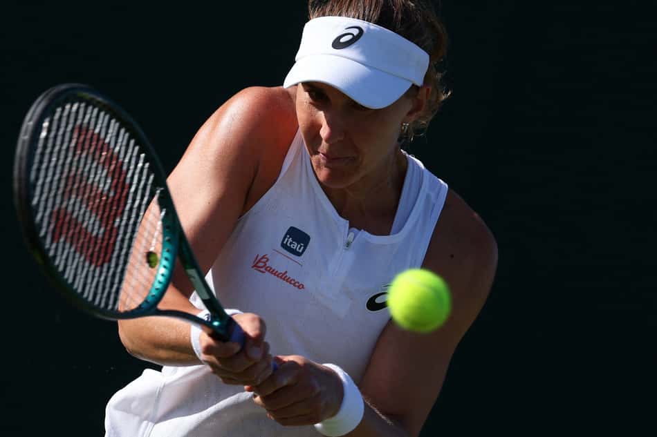 Bia Haddad Maia na derrota para a húngara Dalma Galfi (Foto: Adrian Dennis / AFP)