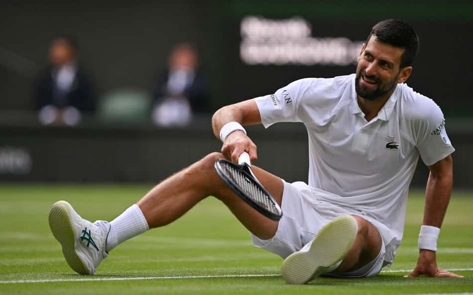 Djokovic faz 'mágica' e vence o ponto do 'campeonato' em Wimbledon; vídeo