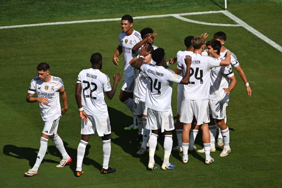 Real Madrid comemora gol diante do Borussia pelo Mundial (Foto: ANGELA WEISS / AFP)