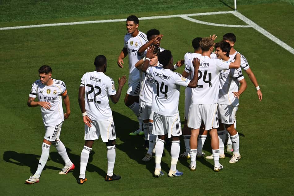 Real Madrid comemora gol diante do Borussia pelo Mundial (Foto: ANGELA WEISS / AFP)