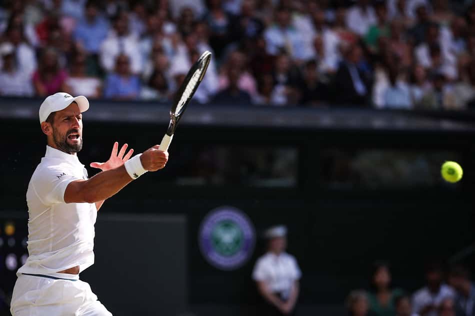 O sérvio Novak Djokovic tem 102 vitórias em 114 jogos em Wimbledon (Foto: HENRY NICHOLLS / AFP) /