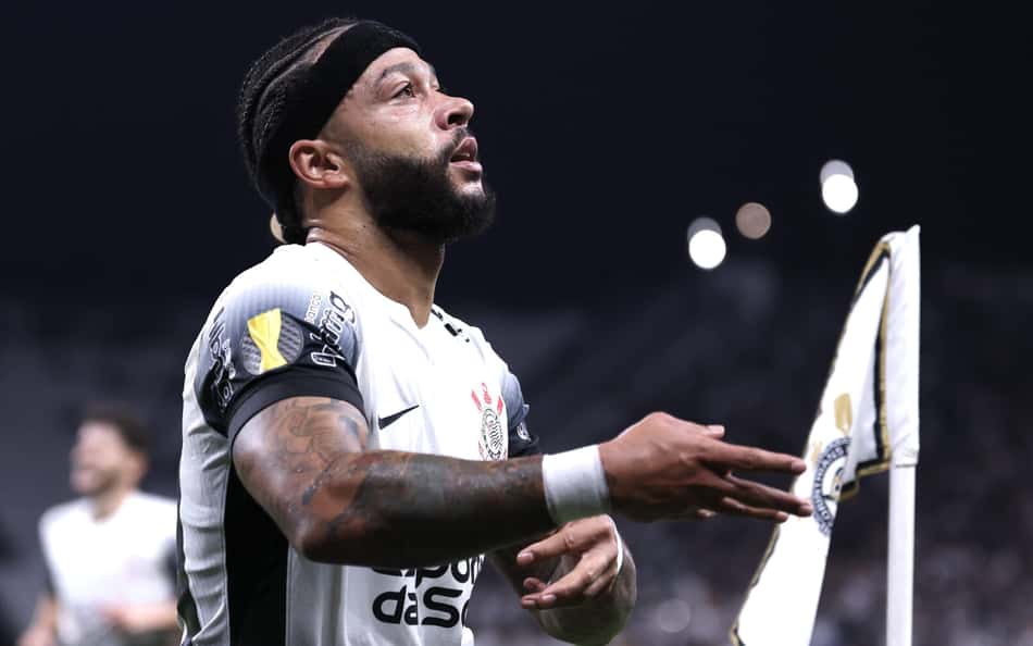 Corinthians deve R$ 326 mil à empresa que cuida da segurança de Memphis Depay