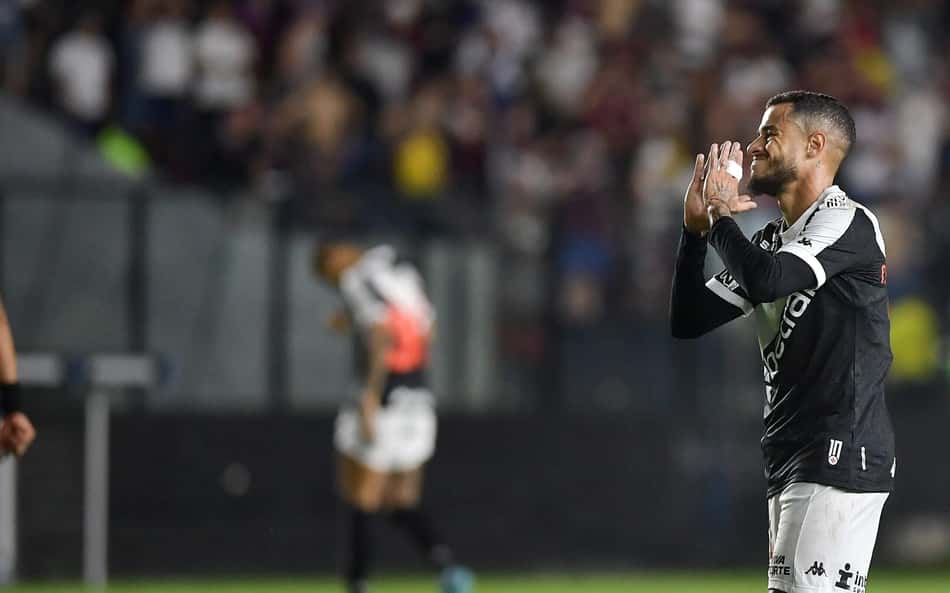 Jornalista revela prazo de ausência de Coutinho no Vasco após nova lesão