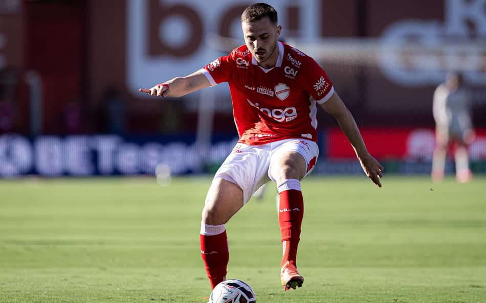 Sábado da Série B: Vila Nova vence fora e confronto paulista termina zerado