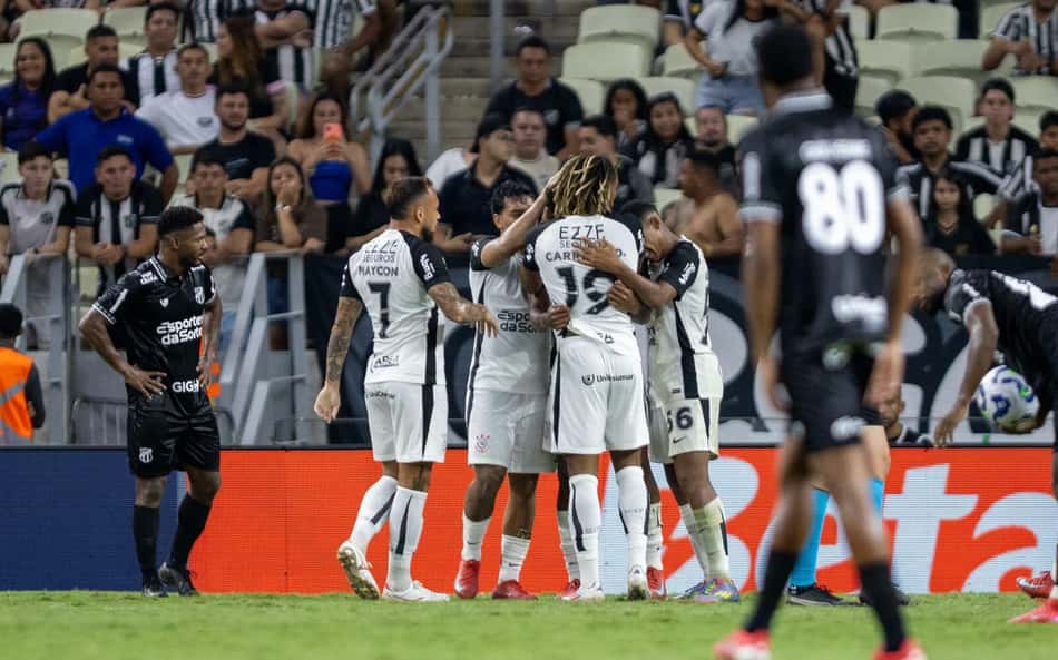 Corinthians encerra jejum e conquista feito inédito no Brasileirão