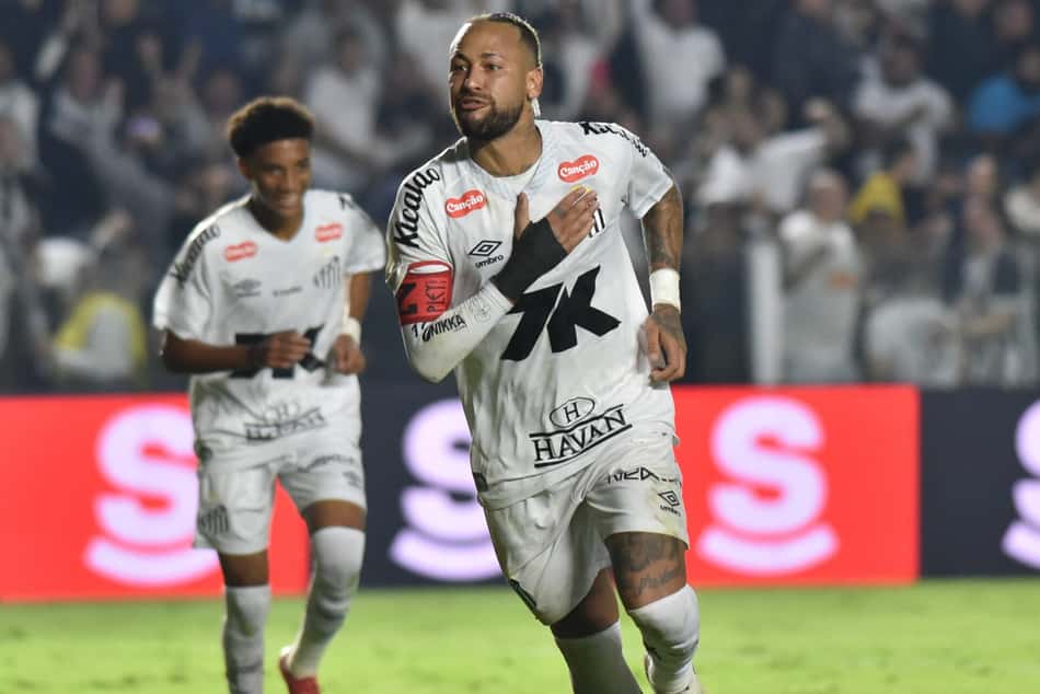 Neymar comemora gol em Santos x Flamengo