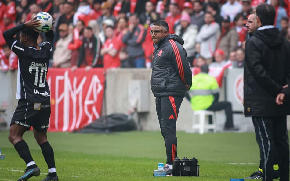 Confira a íntegra da coletiva do técnico do Internacional, Roger Machado