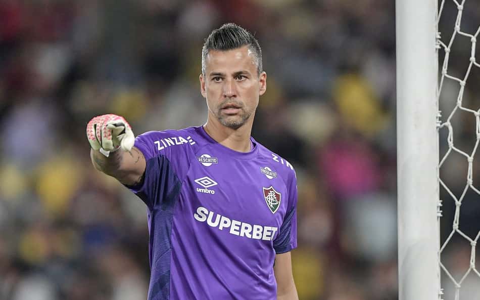 Jornalistas se assustam com 'frangaço' de Fábio em Fluminense x Palmeiras