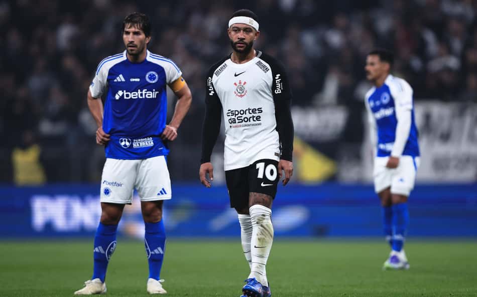 Cássio salva e, pela primeira vez, tira vitória de Corinthians 'brigador'