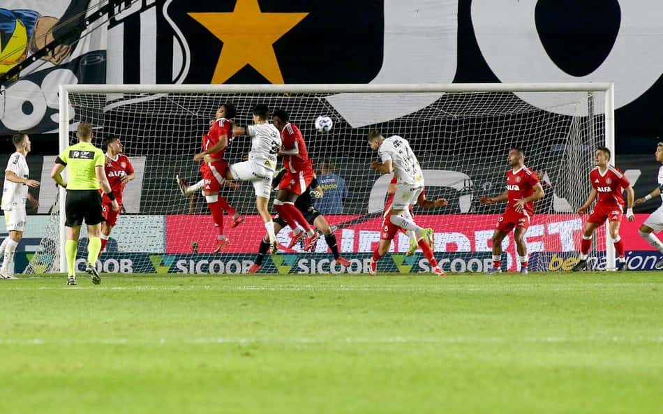 Santos x Internacional - Campeonato Brasileiro