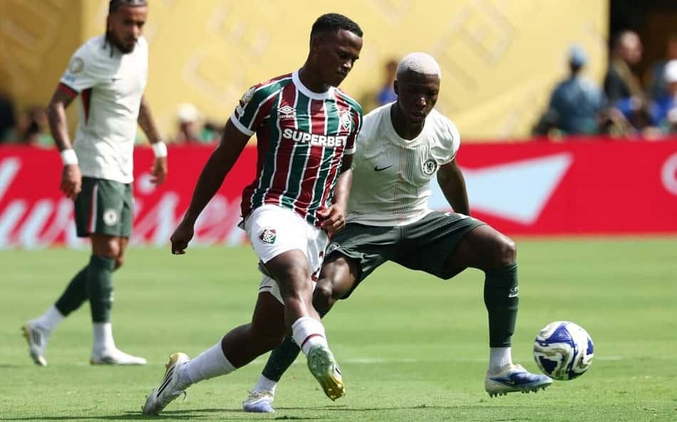 Ex-árbitros opinam sobre pênalti anulado em Fluminense x Chelsea