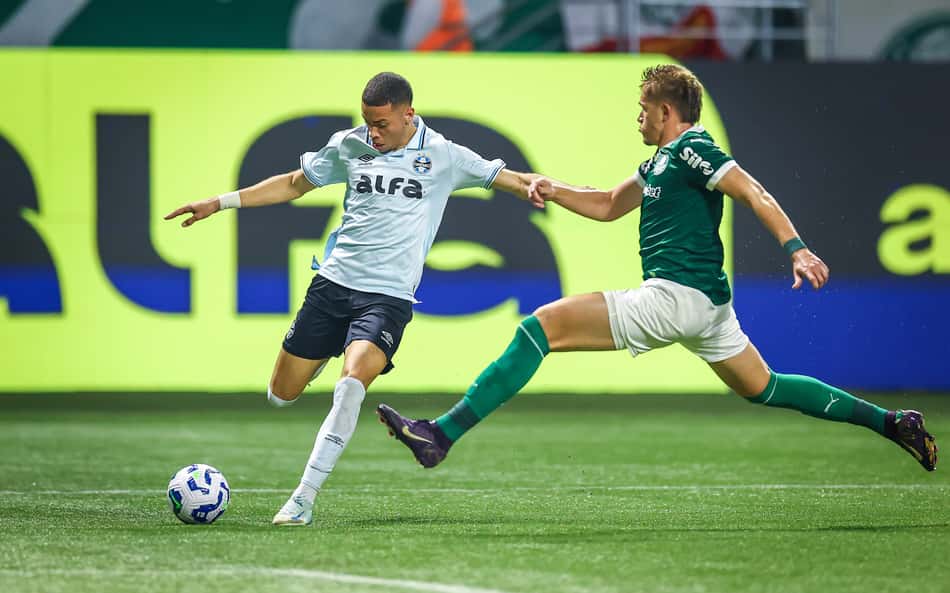Alysson entrou no segundo tempo da derrota do Grêmio para o Palmeiras. (Foto: Lucas Uebel/Grêmio FBPA)