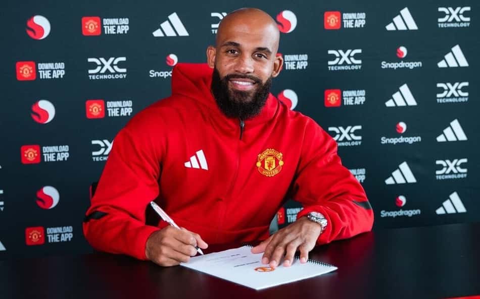 Bryan Mbeumo assina contrato com o Manchester United