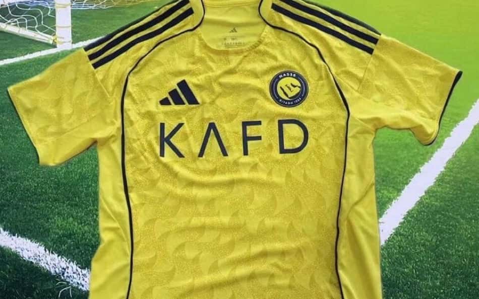 Clube de Cristiano Ronaldo tem suposta camisa da temporada vazada