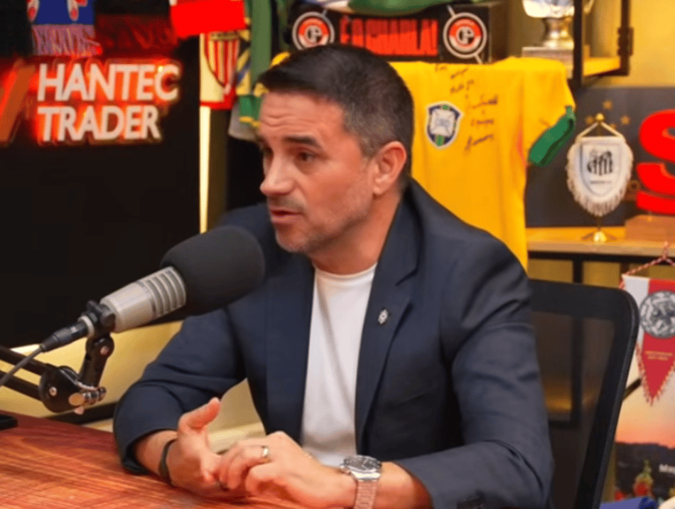 Rodrigo Caetano no Charla Podcast