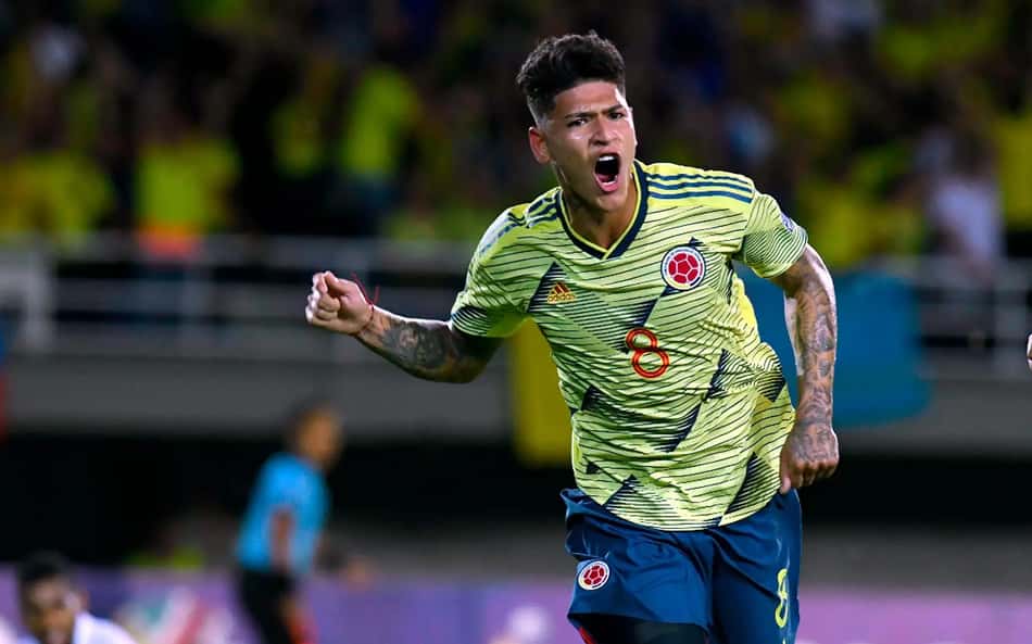 Flamengo encaminha contratação de Jorge Carrascal