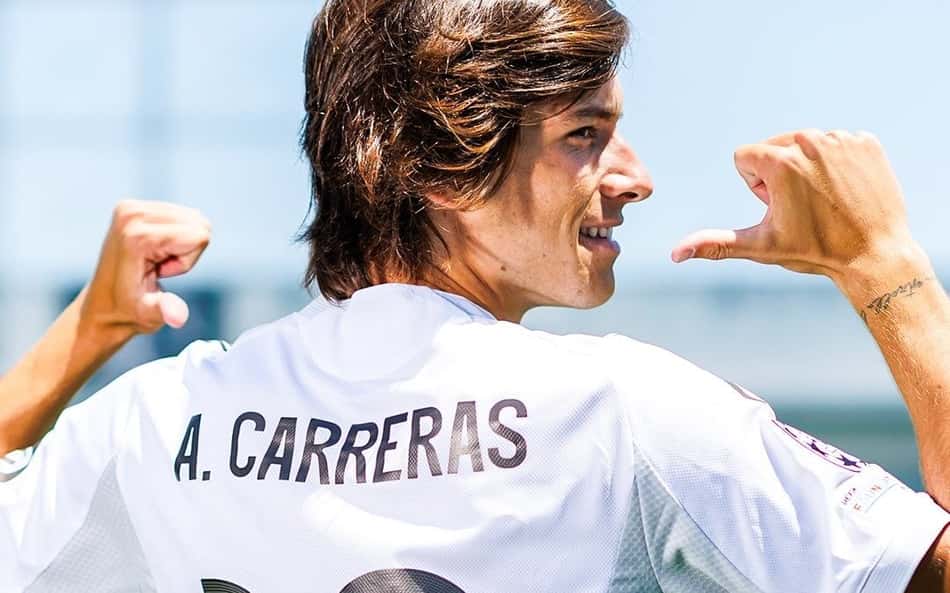 Carreras na apresentação do Real Madrid (Foto: Reprodução/X)