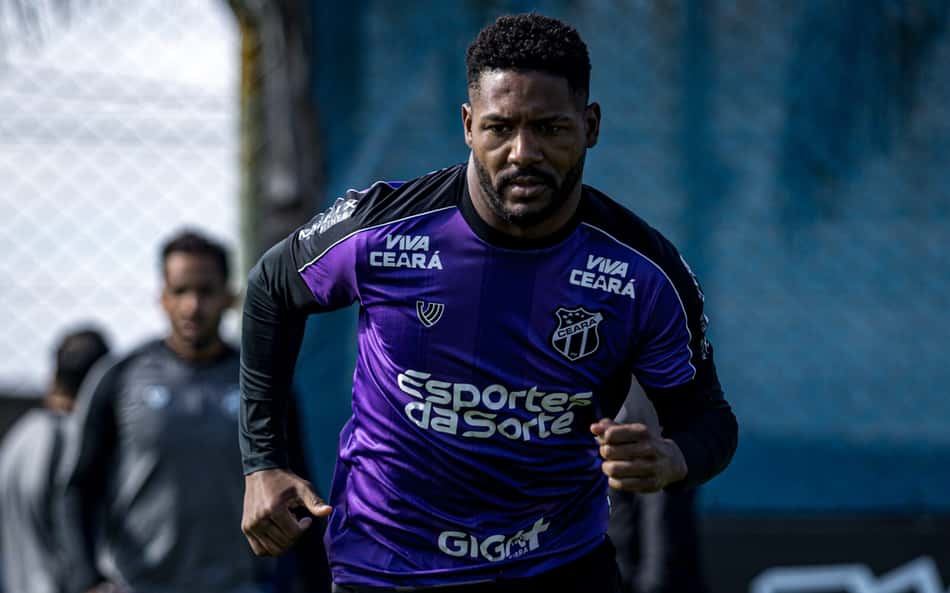 Confira a provável escalação do Ceará contra o Internacional