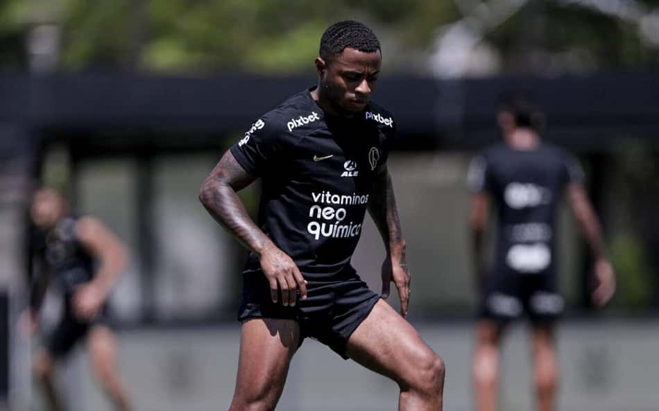 Negociação com clube dos EUA esfria, e Palacios segue no Corinthians